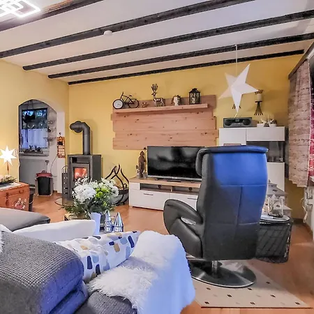 Two-bedroom In דירה